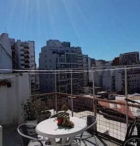 Impecable departamento luminoso de 2 amb al frente con balcón aterrazado, cerramiento y vestidor en - 2