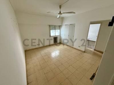 Departamento de 3 ambientes en zona Plaza Mitre - Principal