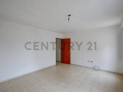 Departamento en venta en La Plata de 2 dormitorios y baulera - 3