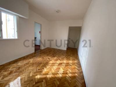 Venta de monoambiente reciclado a nuevo en Caballito - 3