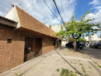 Casa de 3 Dormitorios en Venta Zona Parque San Martin - 3