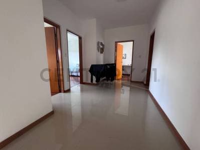 Exclusiva casa en alquiler en Valle Escondido - 2