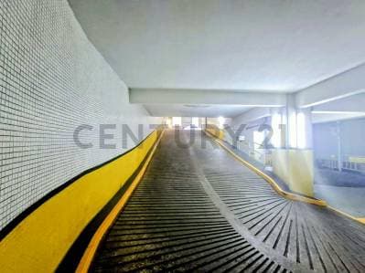 Oportunidad cochera en el emblematico edificio Florida 1 .Rivadavia 565 - 4