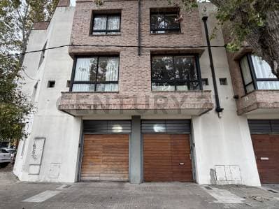 DEPARTAMENTO EN VENTA EN LA PLATA TIPO DUPLEX CON COCHERA - 2