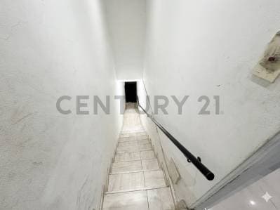 VENTA LOCAL COMERCIAL CON VIVIENDA Y RENTA - 3