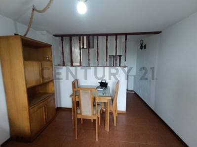 Venta de casa 5 ambientes frente con cochera quincho parrilla en Costa Azul - 4