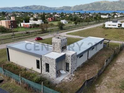 Casa 240 m2 - 3 DORM. 3 BAÑOS A ESTRENAR en Puerto del Águila Country | ENTREGA Y CUOTAS - 3