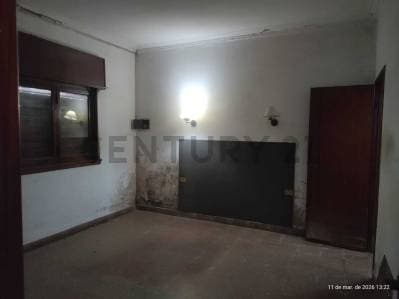 Casa con Galpón en Venta en Barrio El Carmen - 4