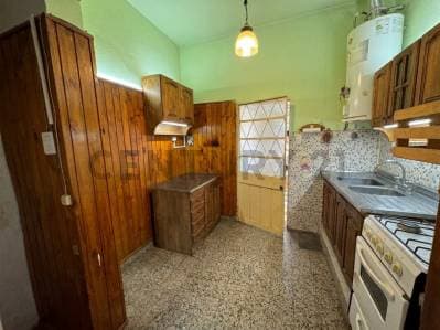 PH Tipo Casa 5 Ambientes en Venta con Cochera Doble y Fondo – Llavallol - 3