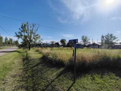 LOTE EN TDS 2 LINDERO A PUERTO ROLDAN - 3
