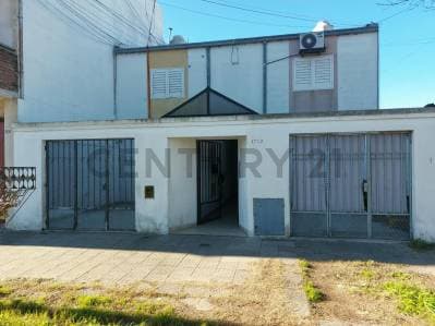 PH EN VENTA EN LA PLATA DE 1 DORMITORIO - 2