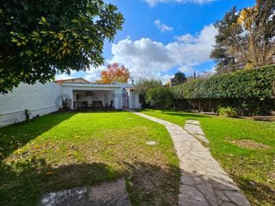 Oportunidad! Casa con jardín en Tigre! - Principal