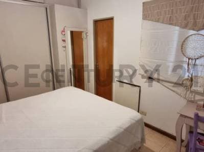 VENTA CASA MULTIFAMILIAR EN LANUS OESTE - 3