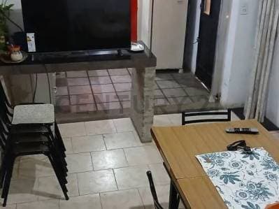 Venta - Casa - dos dormitorios - Zona Norte - 5