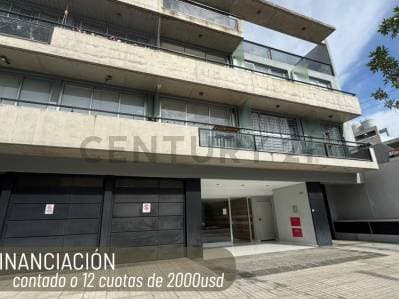 Venta Cochera en Agronomía - Principal