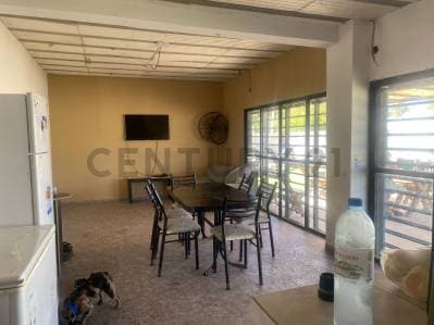 VENTA DE CASA QUINTA CON PILETA - 5