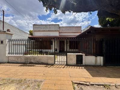 VENTA CASA EL PALOMAR 3 AMBIENTES A RECICLAR - 2