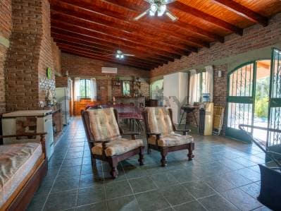 CASA EN VENTA EN BARRIO EL RODEO CALLE 303 ENTRE 44 y 46 - 2