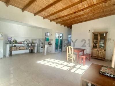 <p>Venta de Casa 3 AMBIENTES en Arturo Seguí, La Plata </p><p>C... - 5