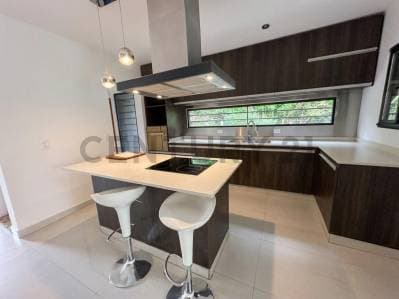 VENTA CASA SICARDI - 4
