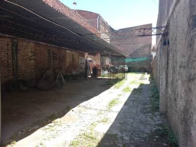 Vendemos lote en La Plata en la mejor zona para desarrollo en el casco - 2