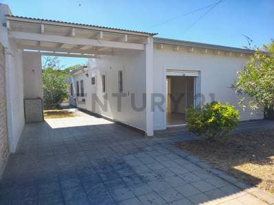 Casa en venta en Gonnet - Principal