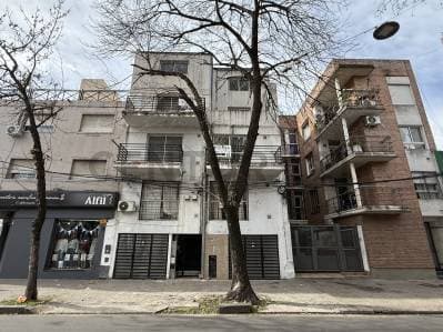 Venta departamento 2 ambientes con patio - Principal