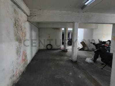 COCHERA | EXCELENTE UBICACIÓN | SEGURA | FÁCIL ACCESO | BARRIO LOURDES - 5