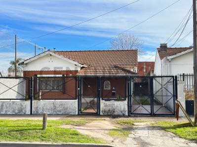 VENTA CASA 3 AMBIENTES EN SAN MIGUEL APTA CREDITO - 2