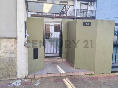 Departamento 2 dormitorios en venta en La Plata - 2