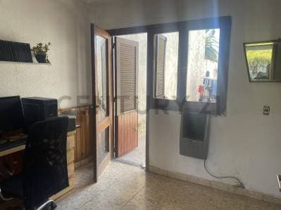 25 Y 43 - VENTA CASA 3 DORMITORIOS COCHERA Y PATIO - 4