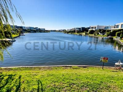 VENTA LOTE CON VISTA AL LAGO EN BARRIO LOS CARPINCHOS NORDELTA - Principal