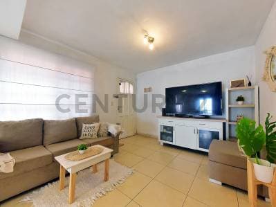 VENTA CASA DUPLEX 3 AMBIENTES CON PATIO EN SAN MIGUEL - Principal