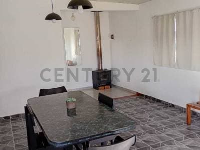 FINANCIA casa EXCELENTE estado a 400 Mts LAGO Potrero de Garay - 5