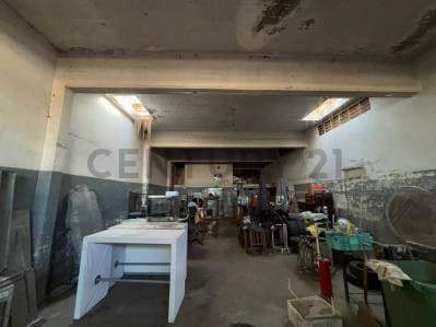 GALPON OFICINAS EN VENTA EN LA PLATA - 2
