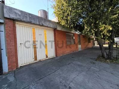 Dos Casas sobre el mismo lote - Villa Ballester - 2