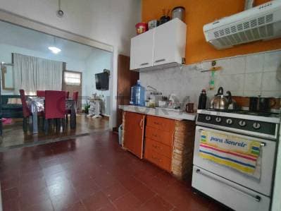 Venta Casa en Residencial América 4 Dormitorios 2 baños Garage Patio y Asador - 5