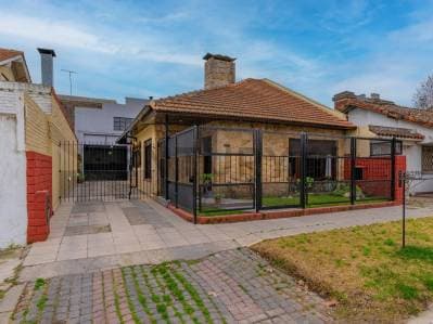 Venta Casa + Dúplex + Cochera para 18 Autos - Principal