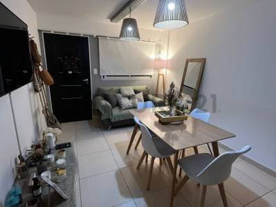 Venta Departamento de 2 Ambientes en Suite con Cochera en Lomas de Zamora - 4