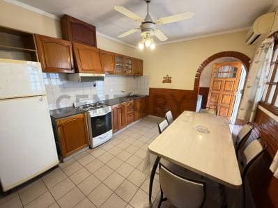 VENTA CASA CASEROS CENTRO - ZONA INMEJORABLE! - 4
