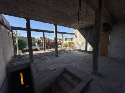 Venta amplio Lote con salida directa a capital - Lanús - Principal