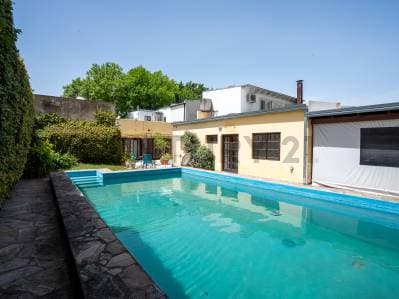 Casa en venta de 3 dormitorios con pileta - 2
