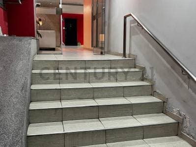 VENTA OFICINA EN BARRIO MONSERRAT MUY CERCA DE AVENIDA 9 DE JULIO - 3
