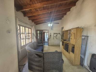 Venta de Casa en Dorrego, Guaymallen - 2