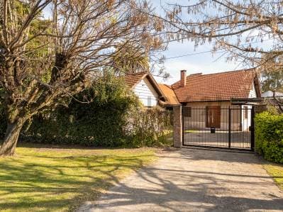 CASA EN VENTA EN VILLA ELISA| 3 dormitorios | Excelente ubicación sobre Camino Centenario - 2