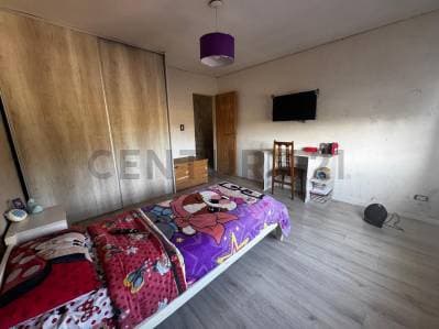 Vendo Casa con amplio lote - 3