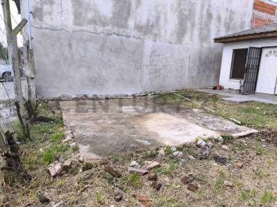 Venta casa a reciclar en lote la plata - 3