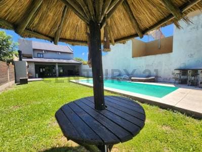 VENTA CASA QUINTA 3 AMBIENTES EN LUJAN - Principal