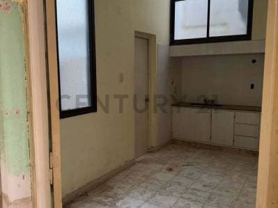 OPORTUNIDAD!!! VENDEMOS CASA A METROS DEL CENTRO EN INMEJORABLE PRECIO - 5