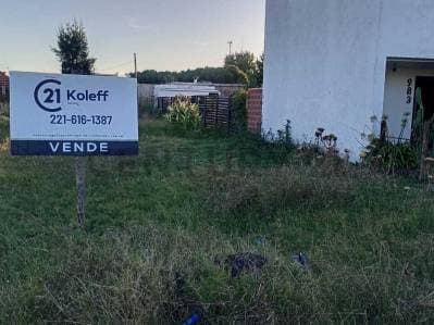 Venta Lote. Calle 247 entre 51 y 52. - Principal